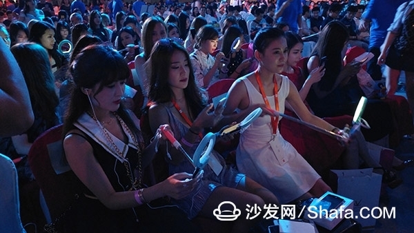 活动策划公司：【沙发管家】小米7.27夏季新品发布会图文直播