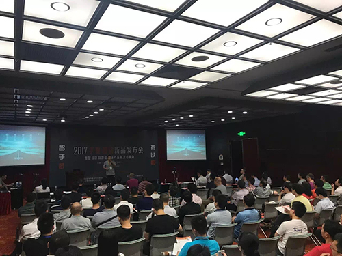 服装发布会策划：科技之窗网是中国第一科技门户，报道最新科技新闻