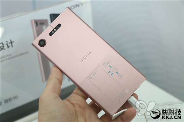 公关策划：3999元买吗？索尼新旗舰XZ1国行上手图赏：手感很棒