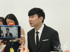 <b>服装发布会策划：苹果秋季新品发</b>
