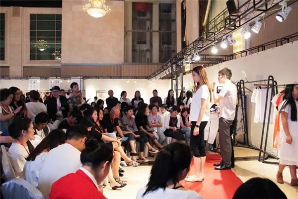 线上活动策划：XINAI歆艾女装2018夏季新品发布会暨订货会圆满落幕