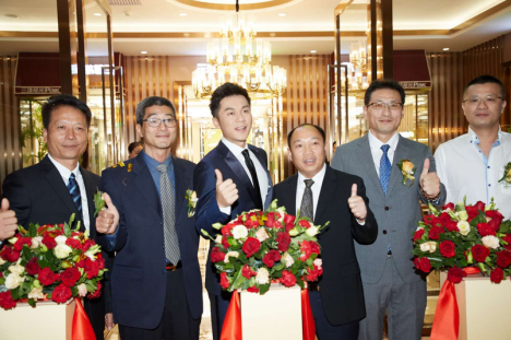 公关策划公司：三雄极光与李晨联手掀开家居灯饰新品面纱