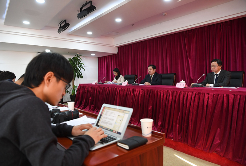 公关策划：国务院扶贫办就28个贫困县脱贫摘帽等情况举行发布会