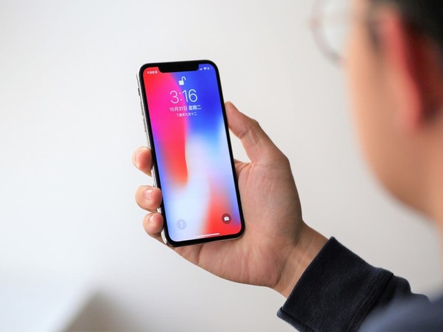 指纹解锁淘汰?明年苹果新品全搭Face ID 