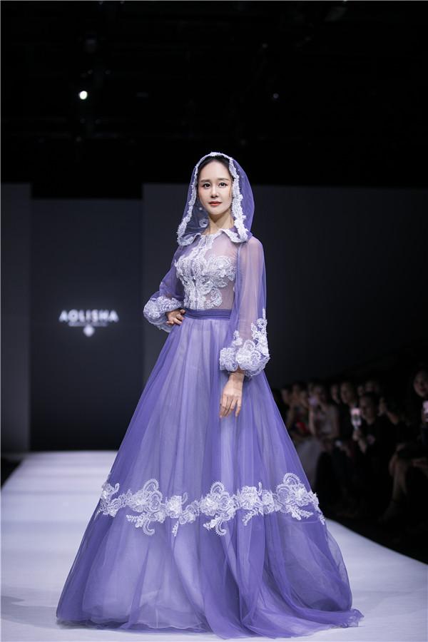 星光闪聚AOLISHA 2018新品发布会 海陆麦迪娜惊艳走秀
