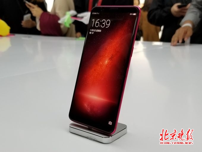 大型活动策划：OPPO正式发布全面屏拍照手机：R11s诠释“后中争先”