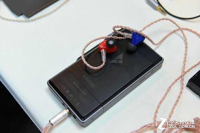 艾巴索携新品亮相广州2017HiFi耳机展 