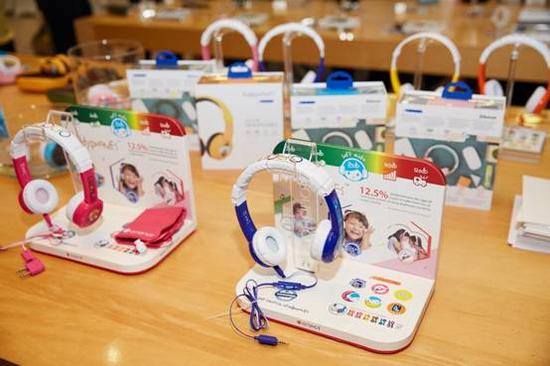 舞美设计：2017风速WORLD新品发布会在星河WORLD圆满举行