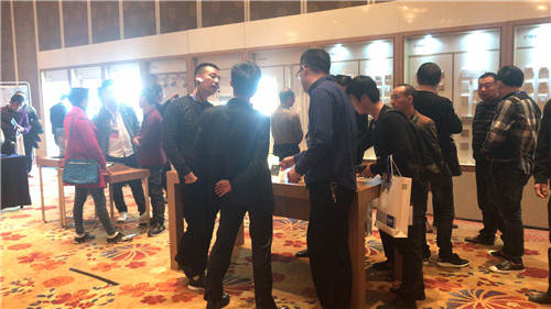 大型活动策划：新浪直播|“臻致逸品，智领未来”2017正泰居家（武汉站）新品推介会
