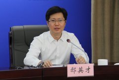 服装发布会策划：郄英才任湖北襄