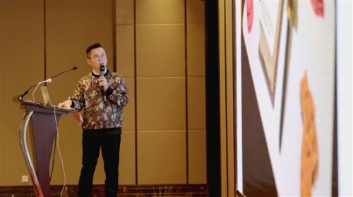 年会策划：座享其行；专心座享