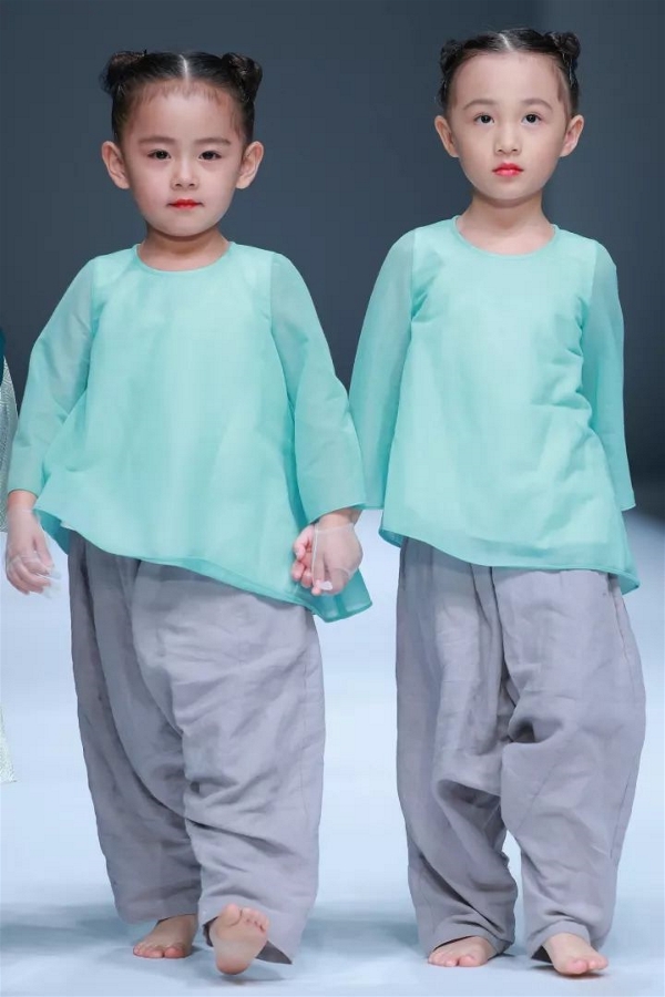 活动策划公司：THE YIAN STUDIOS ·陆恩华2018春夏新品发布会顺利举行