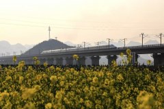 <b>舞美设计：高铁建设质量监控有多</b>