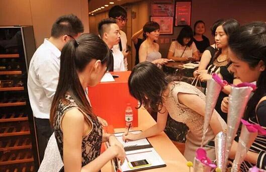 大型活动策划：和媒体的共同见证下正式拉开序幕