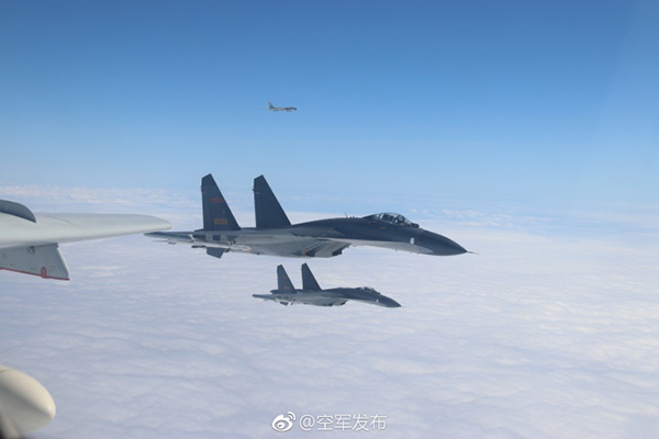 中国空军官方微博发布的巡航照