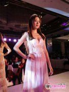 服装发布会策划：绽放女性独特之