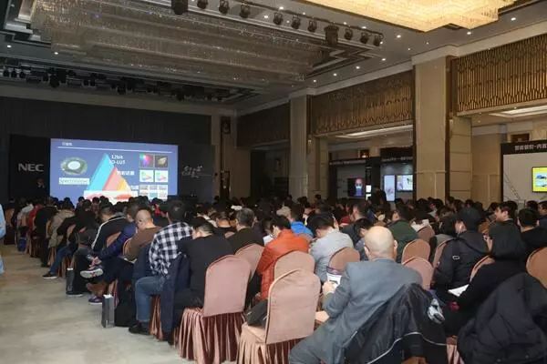 线上活动策划：并带来更快捷、可升级、可扩展的优势