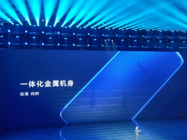 活动策划公司：拥有黑、蓝、红、金四色