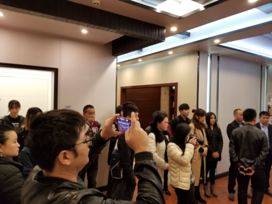 线上活动策划：产品与航天器材的产品媲美