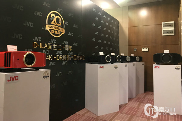 活动策划：直到今天全球最小型化Native 4K D-ILA Device