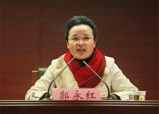 公关公司：她是从企业转往政府任职