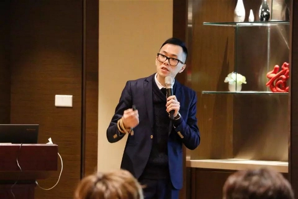 活动策划：我们不断的进步和突破