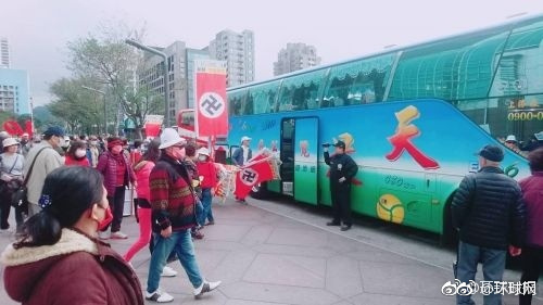 舞美设计：令现场的不少外国游客十分震惊