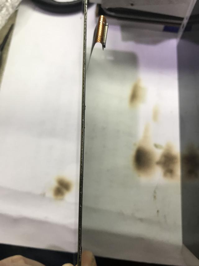 年会活动策划：都不可否认三星的SuperAMOLED屏幕的优异表现！ 三星屏幕采用色素自发光
