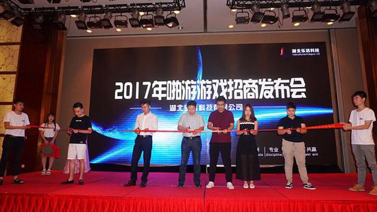 高端活动策划：VR实景体验实体店届时也将陆续登陆各地