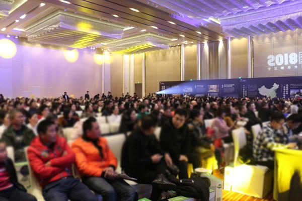 企业活动策划：正向着更精致更舒适更摩登的时代更新着