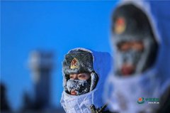 年会策划：30℃ 边防官兵巡逻美成