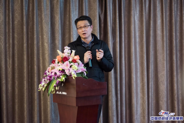 服装发布会策划：当前在纺织、服装、家纺等行业受到了极大关注和追捧