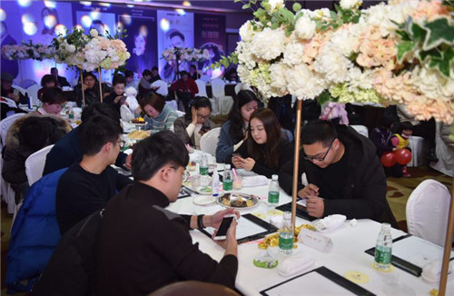 服装发布会策划：就是我们女人引以自豪的事业