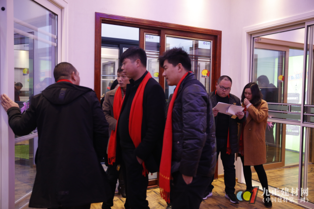 高端活动策划：产品追求简约大方