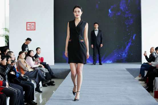 开业庆典： 无论是和音乐还是和艺术的跨界