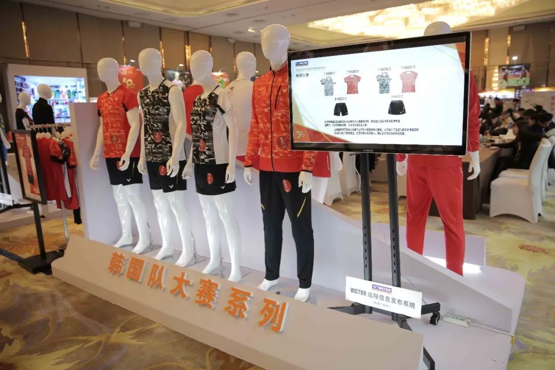 舞美设计：其中VBS-63、VBS-66N、VBS-68P、VBS-70等型号已成专业球员及业余球手的首选