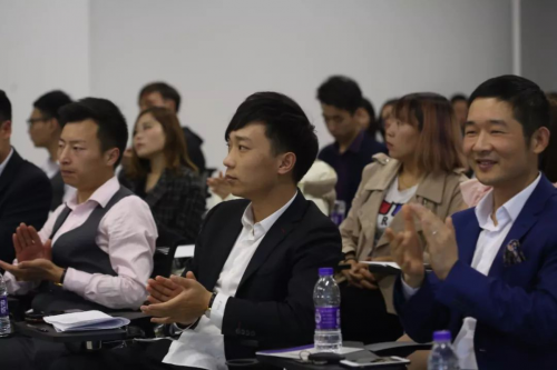 线上活动策划： 结语 发布会告一段落但是弹脂一挥间产品之路却刚刚开始