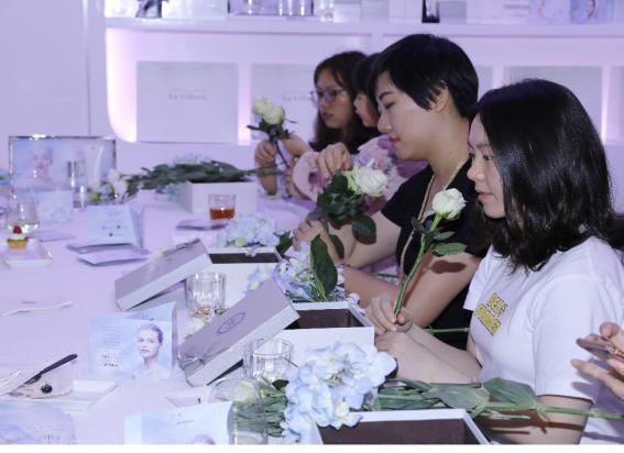 服装发布会策划：La VillosaSnowy Ice系列再一次升级