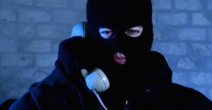 公关策划：每个人的被骗金额在1