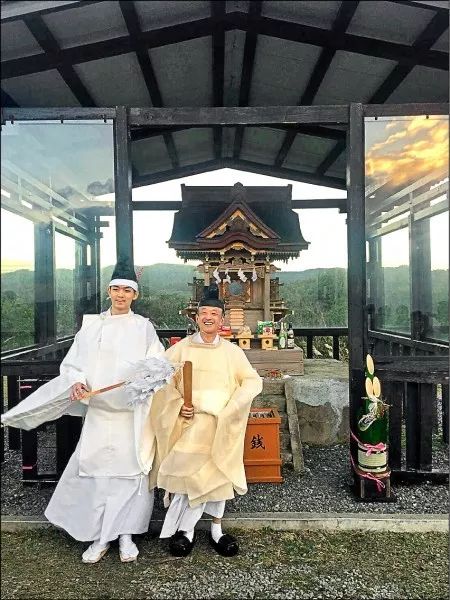 年会策划：年轻人也不少迷恋日本